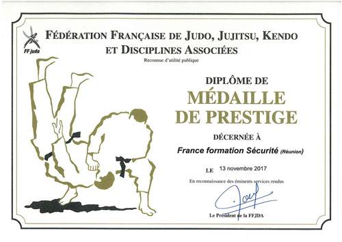 Diplome médaille de prestige remis par la FFJDA pour FFSR